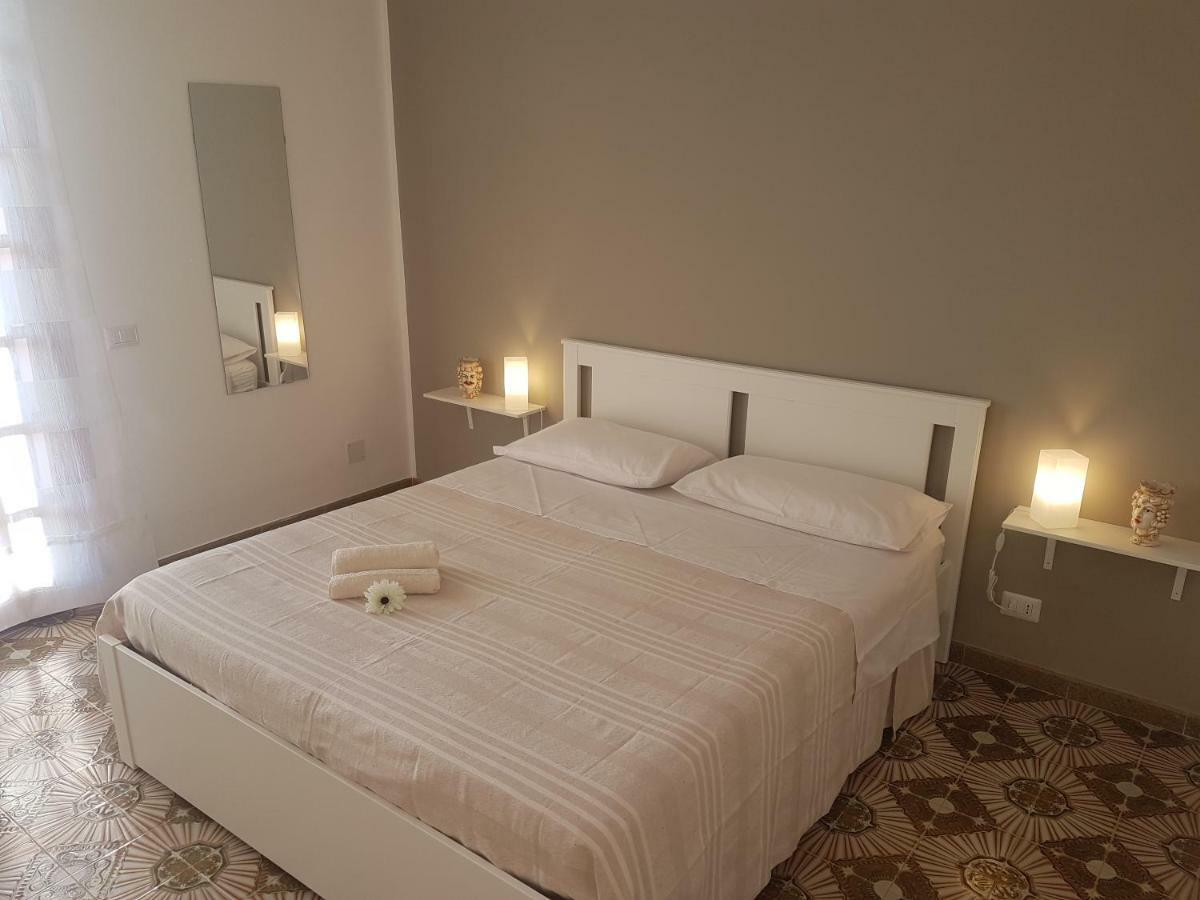 Donnapeppina Siracusa Plemmirio Ngoại thất bức ảnh