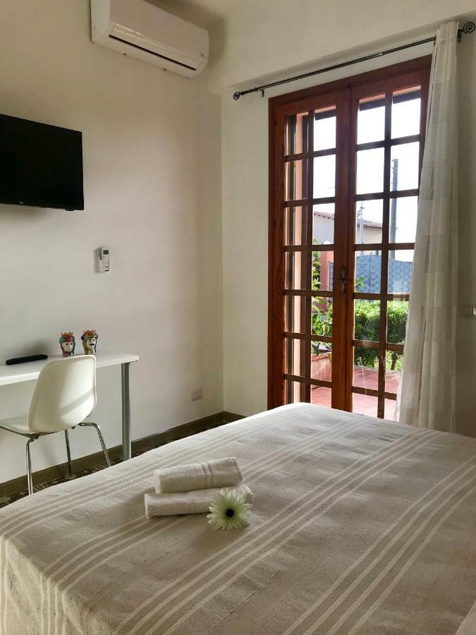 Donnapeppina Siracusa Plemmirio Ngoại thất bức ảnh